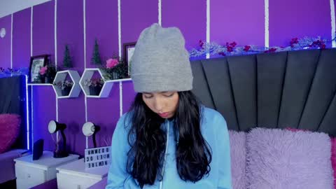 Jenner online show from 12/30/24, 04:53