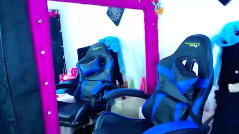 jenn online show from 03/05/26, 07:48