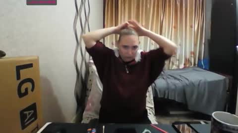 JenniDeep online show from 12/03/25, 12:29