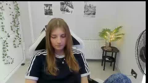 Karla online show from 07/25/26, 01:19