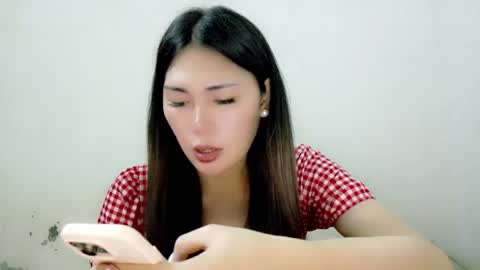 Snapshot of jenniethetg69 chatting on 05/10/26, 02:33 jennie online show from 05/10/26, 02:33