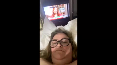 jennievil online show from 04/25/26, 04:37