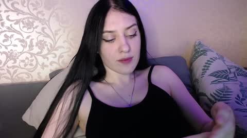 Snapshot of jennifeeeer chatting on 12/29/24, 09:41 Helen online show from 12/29/24, 09:41