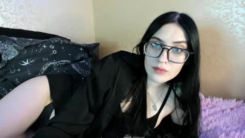 Helen online show from 04/10/26, 06:45