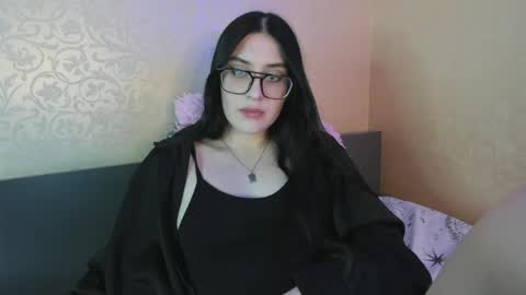 Snapshot of jennifeeeer chatting on 05/03/26, 08:48 Helen online show from 05/03/26, 08:48