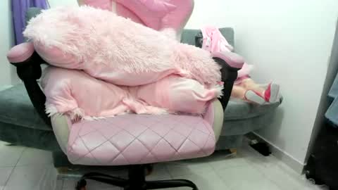 jennifer_bodyy0404 online show from 06/14/26, 02:24