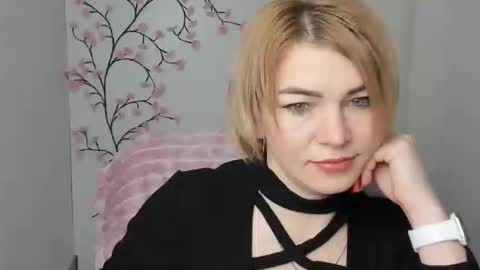 Jennifer online show from 01/18/26, 06:39