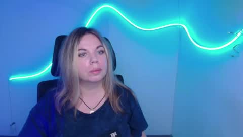 Snapshot of jennifer_moree chatting on 09/20/25, 06:20 Jennifer online show from 09/20/25, 06:20