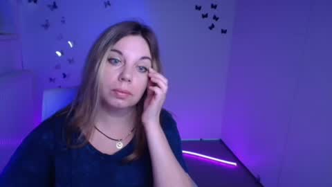 Snapshot of jennifer_moree chatting on 09/28/25, 05:46 Jennifer online show from 09/28/25, 05:46