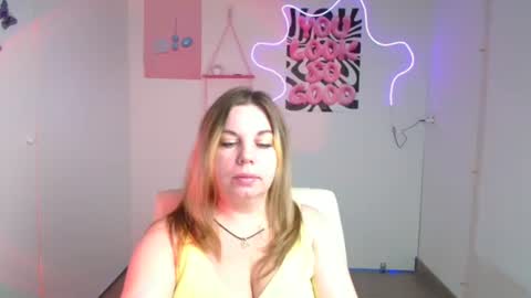 Snapshot of jennifer_moree chatting on 10/22/25, 06:24 Jennifer online show from 10/22/25, 06:24
