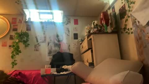 Snapshot of jennifer_robbie chatting on 12/14/24, 06:20 jennifer_robbie online show from 12/14/24, 06:20