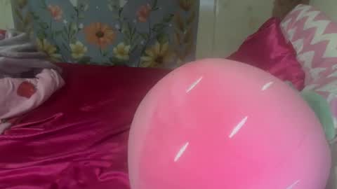 Snapshot of jennifer_robbie chatting on 01/25/25, 03:19 jennifer_robbie online show from 01/25/25, 03:19