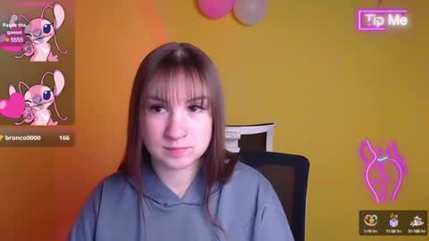 Jennifer online show from 02/25/25, 06:47