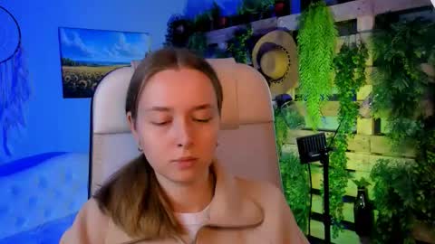 Jennifer online show from 10/06/25, 09:40