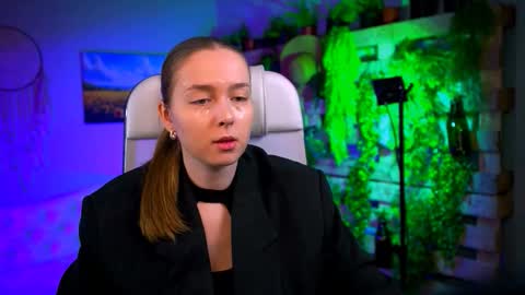 Jennifer online show from 02/12/26, 11:16