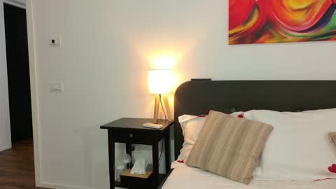 Jenny online show from 12/14/25, 08:57