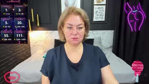 Jennifer online show from 02/22/25, 01:13