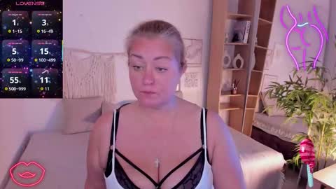 Jennifer online show from 11/14/25, 03:55