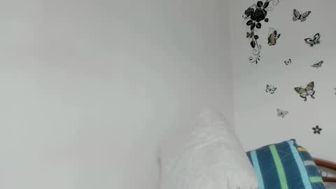 Snapshot of jenniferloveyou chatting on 05/10/26, 12:32 jenniferloveyou online show from 05/10/26, 12:32