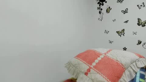 Snapshot of jenniferloveyou chatting on 05/22/26, 11:21 jenniferloveyou online show from 05/22/26, 11:21