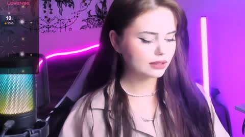 Jenni online show from 12/21/24, 03:31