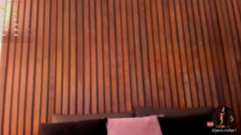 Snapshot of jennmiller_ chatting on 03/01/25, 11:50 online show from 03/01/25, 11:50