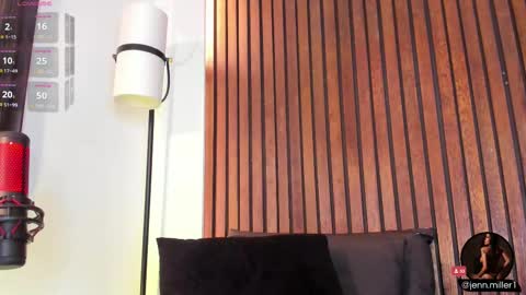 Snapshot of jennmiller_ chatting on 03/07/25, 02:56 online show from 03/07/25, 02:56