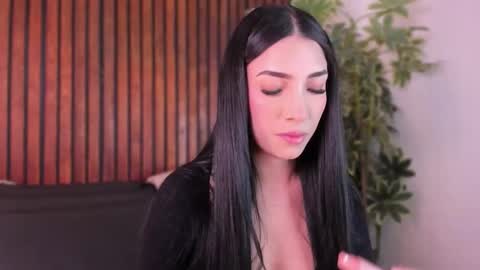     online show from 12/01/25, 12:32