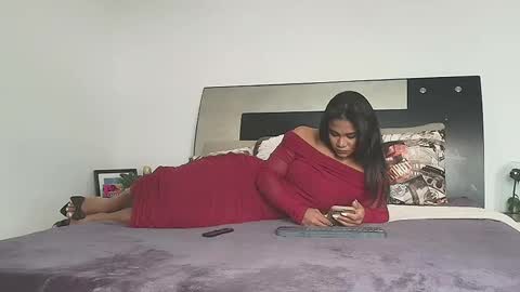 Jenn online show from 11/04/25, 06:40