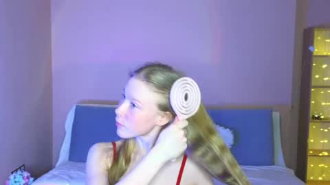 Snapshot of jenny_angelok chatting on 04/28/26, 01:49 Next broadcast on December 05 subject to change online show from 04/28/26, 01:49