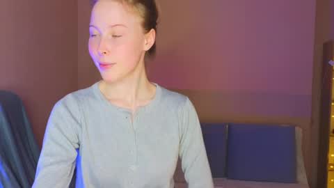 Snapshot of jenny_angelok chatting on 05/15/26, 01:40 Next broadcast on December 05 subject to change online show from 05/15/26, 01:40
