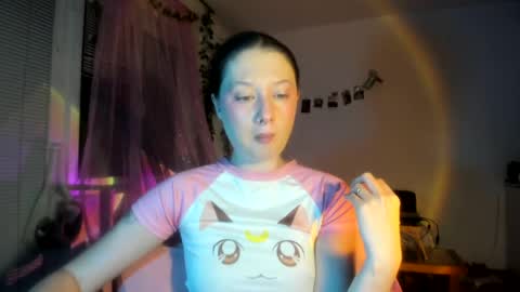 Jennifer Jenny Darling   online show from 04/05/26, 05:54