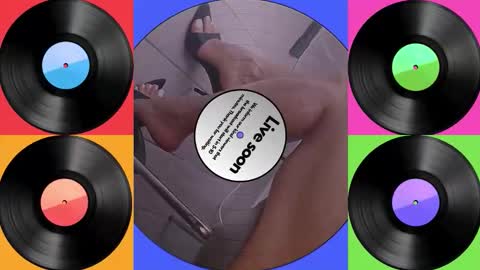 Jenny online show from 10/26/25, 02:12