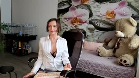 Snapshot of jennycutey chatting on 01/27/25, 03:47 jennycutey online show from 01/27/25, 03:47