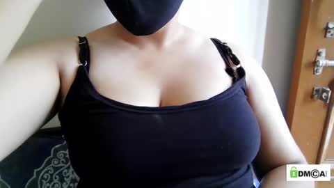 Snapshot of jennydolphin chatting on 07/07/26, 06:47 Jenny online show from 07/07/26, 06:47
