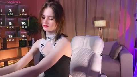 jennyfer_me online show from 10/01/25, 11:49