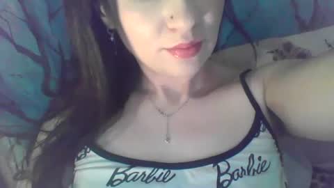 Snapshot of jennyferdoe chatting on 02/16/25, 10:10 jennyferdoe online show from 02/16/25, 10:10