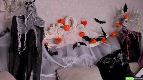 Jenny Ferguson online show from 10/28/25, 06:10