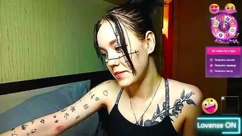 Snapshot of jennyrass chatting on 05/17/26, 04:47 JennyRass online show from 05/17/26, 04:47