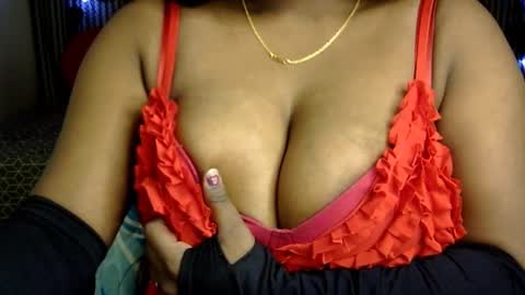 Snapshot of jennysinghaniya chatting on 12/08/24, 09:35 jenny online show from 12/08/24, 09:35