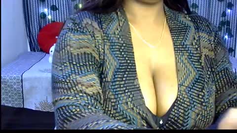 Snapshot of jennysinghaniya chatting on 12/28/24, 11:16 jenny online show from 12/28/24, 11:16