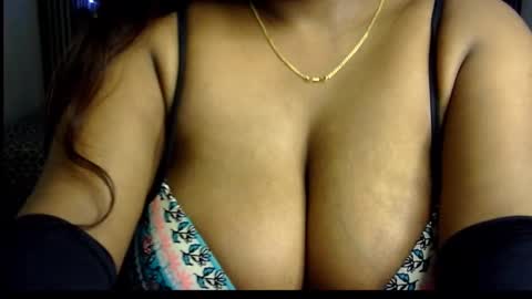 Snapshot of jennysinghaniya chatting on 03/11/25, 03:56 jenny online show from 03/11/25, 03:56