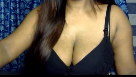 Snapshot of jennysinghaniya chatting on 09/10/25, 03:23 jenny online show from 09/10/25, 03:23