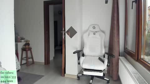 infamous blondiechloe.             Jennyjennywildd online show from 03/30/26, 05:41