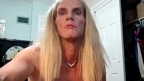 jennywomacks online show from 07/05/26, 04:19