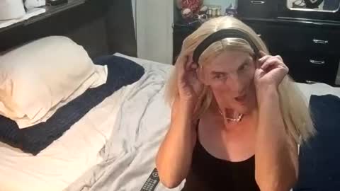jennywomacks online show from 08/03/26, 01:37