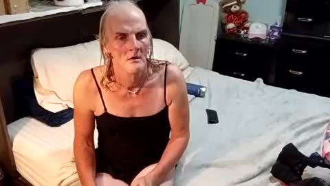 jennywomacks online show from 08/05/26, 02:25