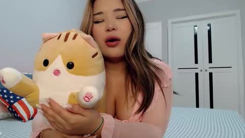 Snapshot of jeong_20 chatting on 11/15/25, 07:54 Jeong online show from 11/15/25, 07:54