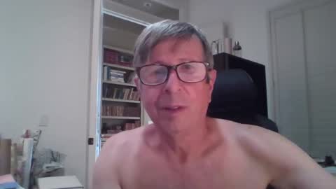 Snapshot of jep56 chatting on 12/31/24, 08:12 jep56 online show from 12/31/24, 08:12