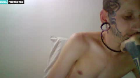 Snapshot of jerelovedfreak chatting on 04/05/26, 04:09 J online show from 04/05/26, 04:09